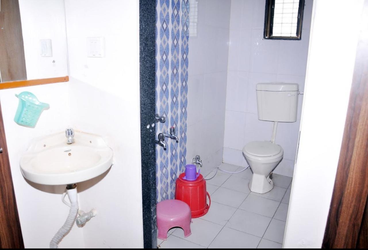Hotel Sai Ashirwad Shirdi Ngoại thất bức ảnh